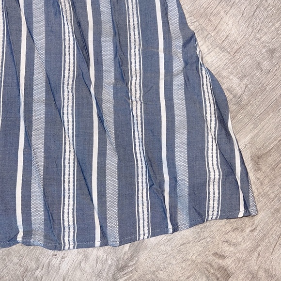 Hollister Off the Shoulder Beachy Blouse - Picture 3 of 4